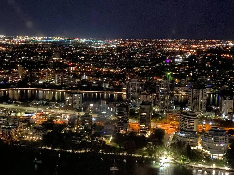 Want To Live Amongst The Clouds? Apartment Brisbane Australia